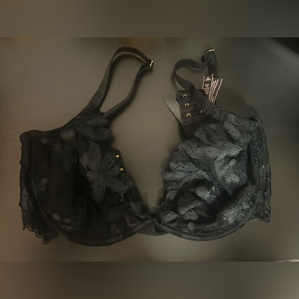 Victoria Secret Floral Lace Unlined Bra sz. 34DDD
